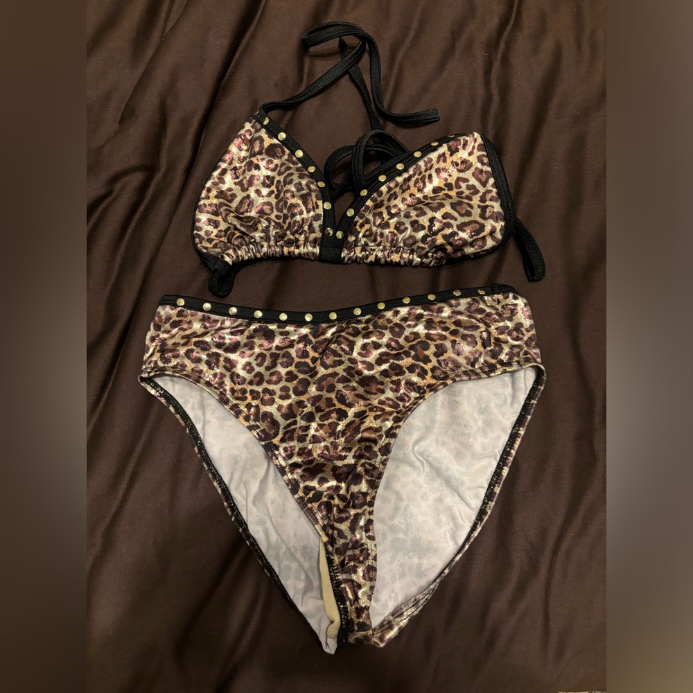 Boutique teen leopard bikini